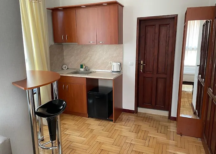 скерцо Skerzzo Pensión Plovdiv